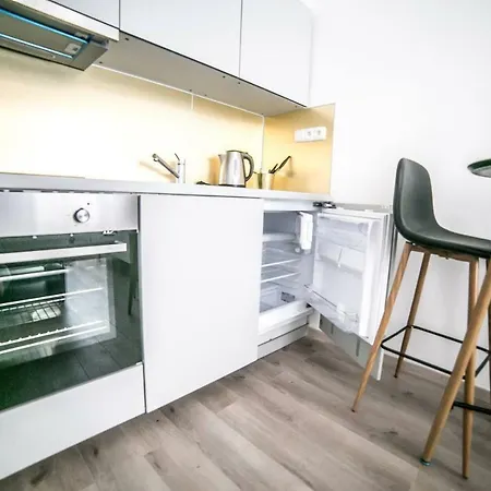Apartment Friendly In Prag